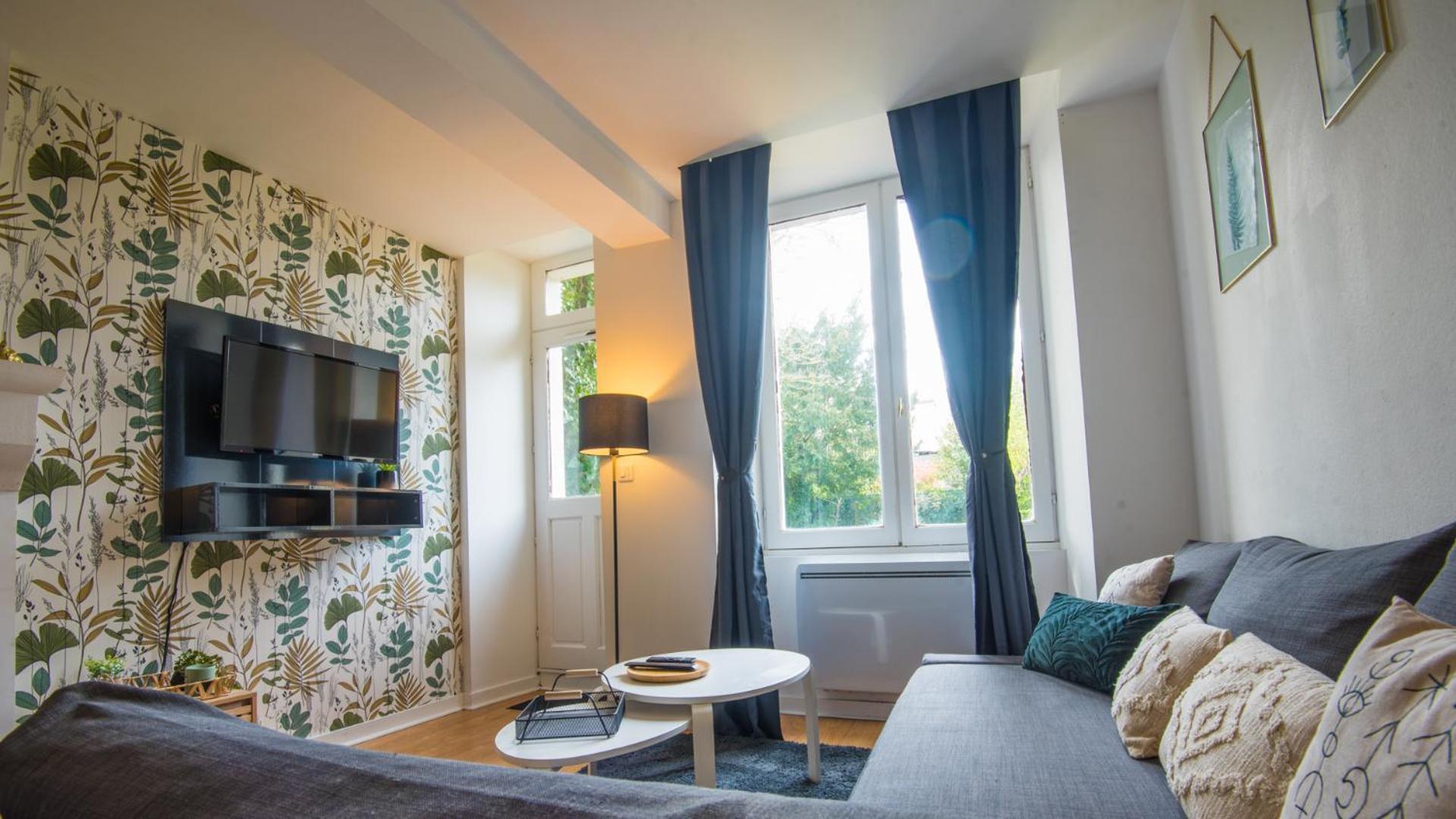 Le Botanica Apartment